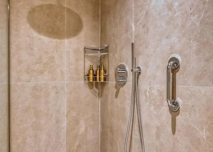 The Viewpoint By 360 Estates Apartment