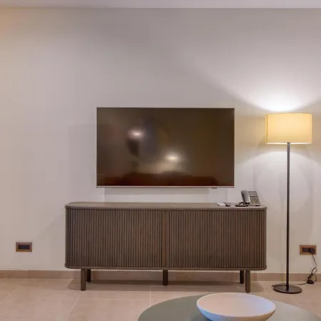 The Viewpoint By 360 Estates Apartment *